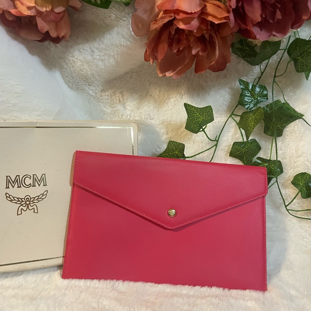 MCM Pinkish/Red Envelope Clutch… BEAUTIFUL!!